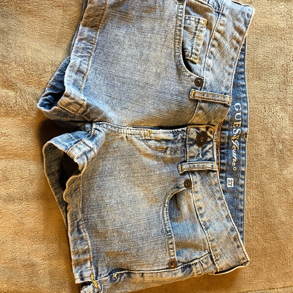 GUESS short shorts - Picture 5 of 6